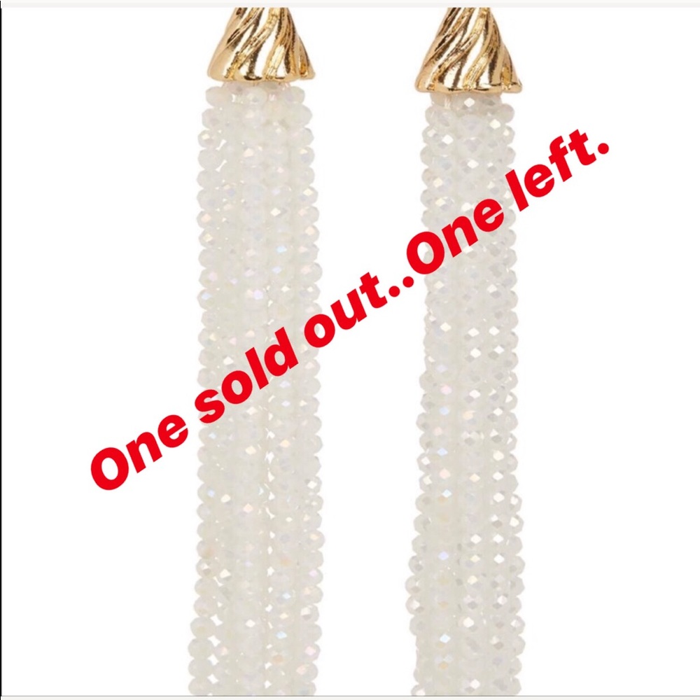 🌺 BEAUTIFUL NATASHA BEADED TASSEL EARRINGS 🌺 - Picture 3 of 8